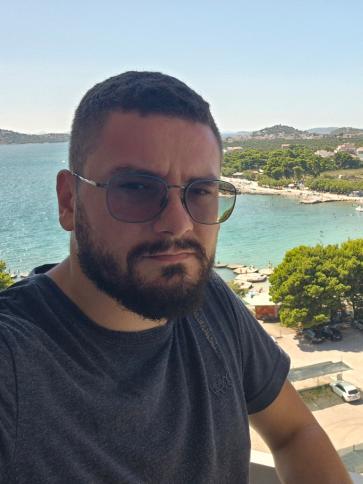 Balázs, 31 éves kiskunlacházai társkereső férfi profil fotója
