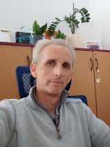 Sziasztok! Viktor vagyok. Komoly Borsod-Abaúj-Zemplén megyei párkereső nők jelentkezését várom.