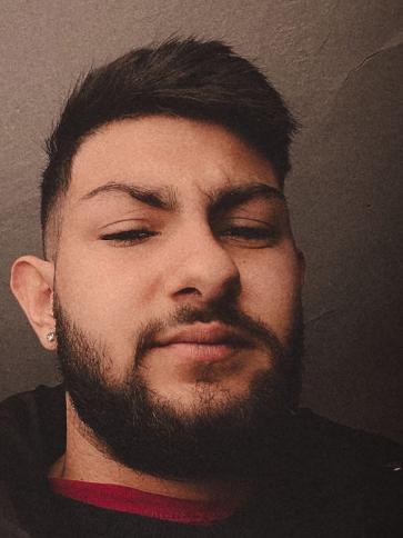 Krisztofer, 22 éves miskolci társkereső férfi profil fotója