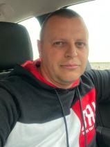 Sziasztok! Tamás vagyok. Komoly Szabolcs-Szatmár-Bereg megyei párkereső nők jelentkezését várom.