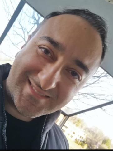 Ferdi, 43 éves svájci társkereső férfi profil fotója