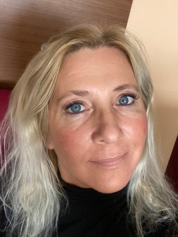 Anita, 50 éves székesfehérvári társkereső nő profil fotója