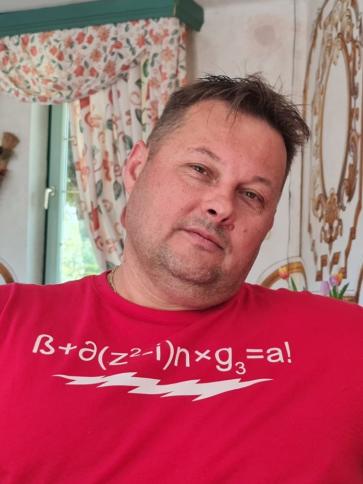 Roland, 49 éves váchartyáni társkereső férfi profil fotója