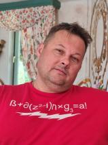 Sziasztok! Roland vagyok. Diplomás Pest megyei társkereső nőket keresek ismerkedési célból.