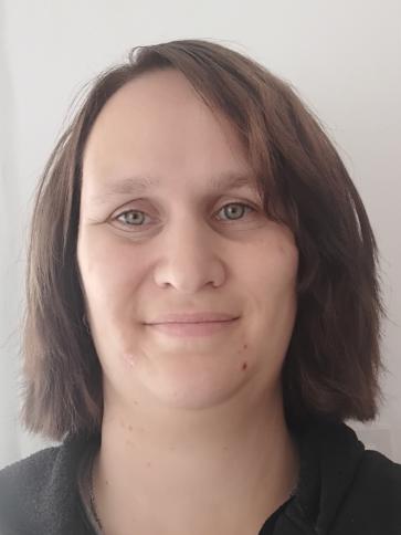 Eszter profilképe – Szabadhidvég