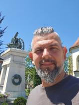 Sziasztok! Gábor vagyok. Komoly fonyódi párkereső nők jelentkezését várom.