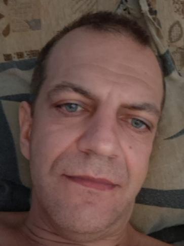 Roland, 47 éves kazincbarcikai társkereső férfi profil fotója