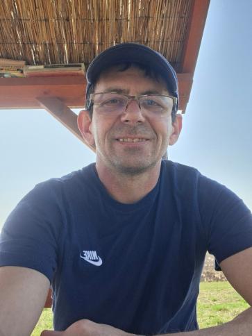 Misi, 50 éves lajoskomáromi társkereső férfi profil fotója