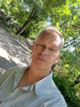Sziasztok! Laci vagyok. Komoly Budapest XVII. kerületi párkereső nők jelentkezését várom.