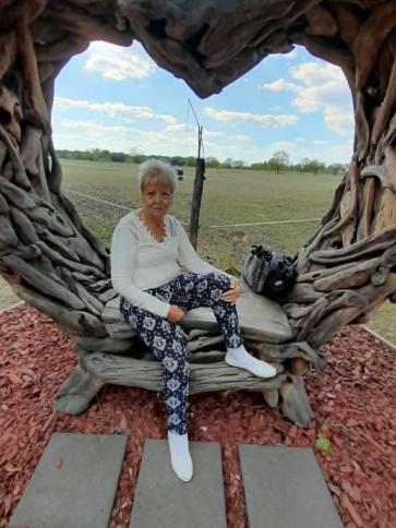 Katalin, 68 éves kecskeméti társkereső nő profil fotója