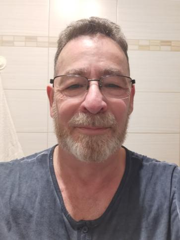 Gábor, 61 éves dunakeszi társkereső férfi profil fotója