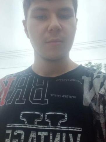 andrás, 21 éves abai társkereső férfi profil fotója