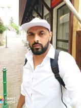 Sziasztok! barnabas vagyok. Igényes budapesti párkereső nőt keresek.