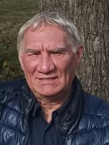 Sziasztok! Sándor vagyok. Komoly debreceni párkereső nők jelentkezését várom.