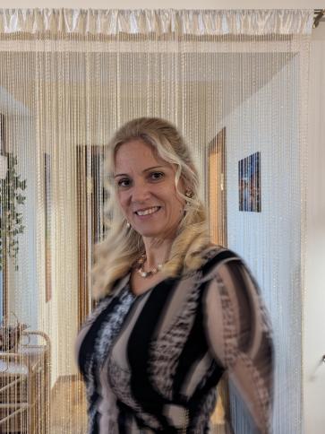Ági, 55 éves pécsi társkereső nő profil fotója