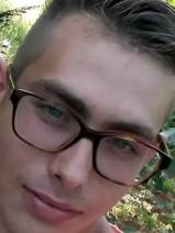Sziasztok! Adrián vagyok. Komoly szekszárdi párkereső nők jelentkezését várom.