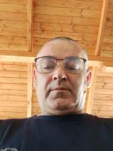 Sziasztok! Zoltán vagyok. Online Győr-Moson-Sopron megyei randizni vágyó nők kattinsatok a kedvenc gombra.