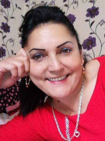 Elvira, 49 éves salgótarjáni társkereső nő profil fotója