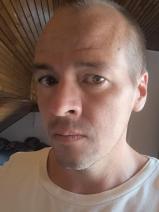 Sziasztok! Gabor vagyok. Igényes Pest megyei párkereső nőt keresek.