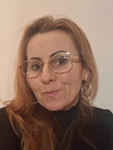 Viktória, 49 éves szekszárdi társkereső nő profil fotója
