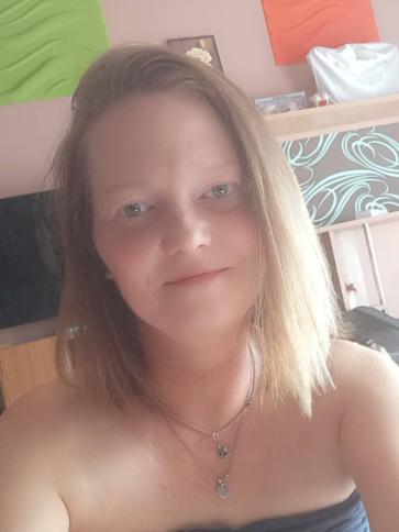 Mónika, 47 éves debreceni társkereső nő profil fotója