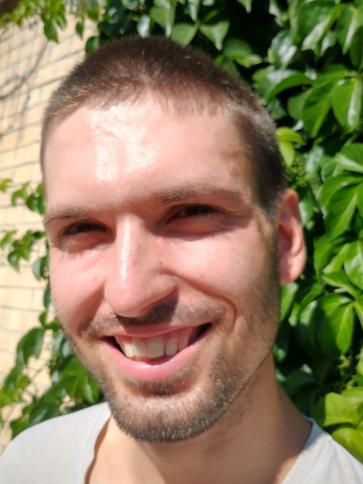 Peti, 25 éves szerbiai társkereső férfi profil fotója