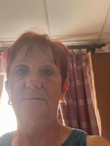 Teri, 67 éves egerfarmosi társkereső nő profil fotója
