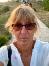 Sziasztok! Andrea vagyok. Komoly Budapest XII. kerületi társkereső férfiak jelentkezését várom.