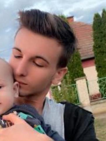 Bence, 23 éves mélykúti társkereső férfi profil fotója