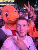 Sziasztok! Bence vagyok. Komoly taksonyi párkereső nők jelentkezését várom.