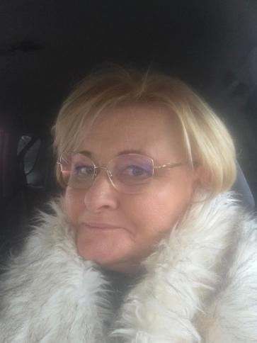 Éva, 56 éves szombathelyi társkereső nő profil fotója