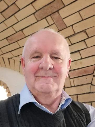 József, 76 éves szeghalmi társkereső férfi profil fotója