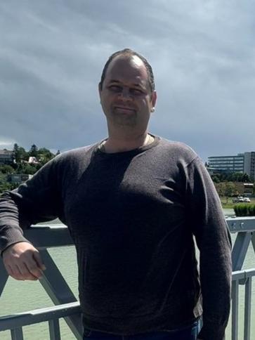 Péter, 46 éves ajkai társkereső férfi profil fotója
