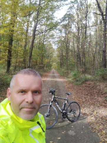 József, 48 éves veszprémi társkereső férfi profil fotója