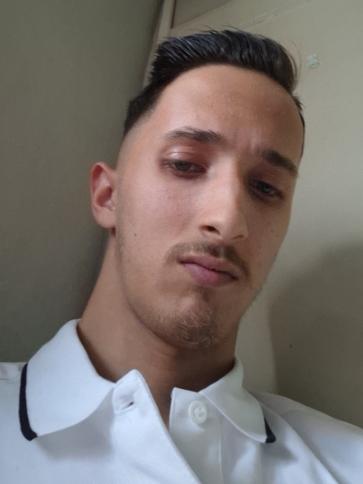 Alex, 22 éves németországi társkereső férfi profil fotója