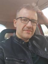 Sziasztok! Imre vagyok. Komoly egri párkereső nők jelentkezését várom.