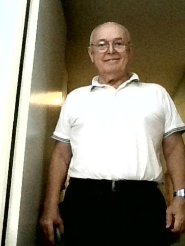 Piros, 76 éves svédországi társkereső férfi profil fotója