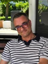 Sziasztok! István vagyok. Komoly halászteleki párkereső nők jelentkezését várom.