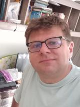 Sziasztok! Ákos vagyok. Komoly Budapest IX. kerületi párkereső nők jelentkezését várom.