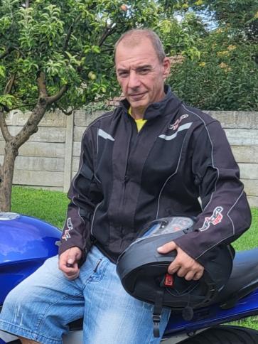 Béla, 54 éves orosházi társkereső férfi profil fotója
