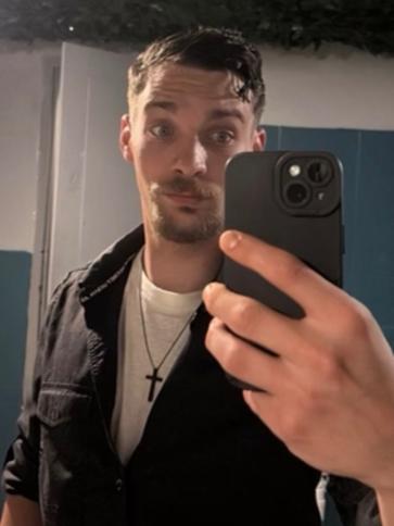 Sándor, 25 éves pilisvörösvári társkereső férfi profil fotója