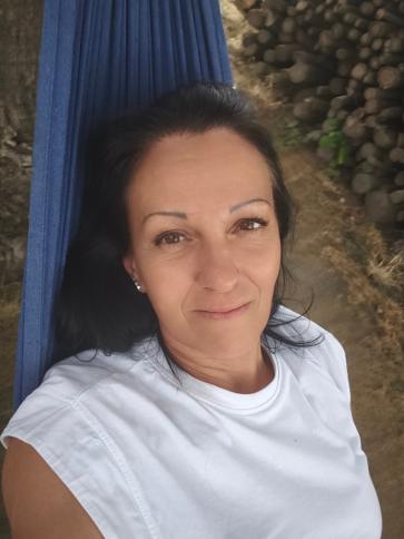 Andi, 47 éves tápszentmiklósi társkereső nő profil fotója