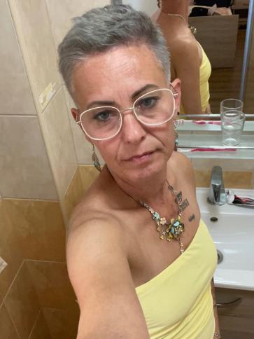 Zsuzsanna profilképe – Sümeg