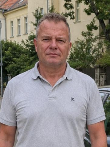 Zsolt, 55 éves szigetszentmiklósi társkereső férfi profil fotója