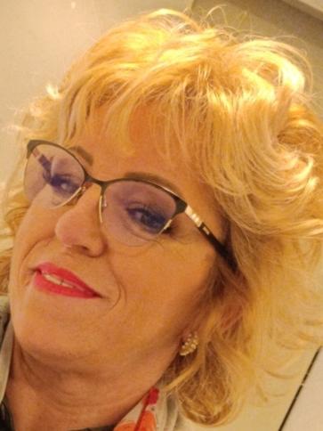 Zsóka, 56 éves Budapest VII. kerületi társkereső nő profil fotója