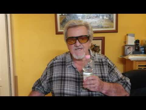 Én csak tátogok...Csabi énekel. youtube