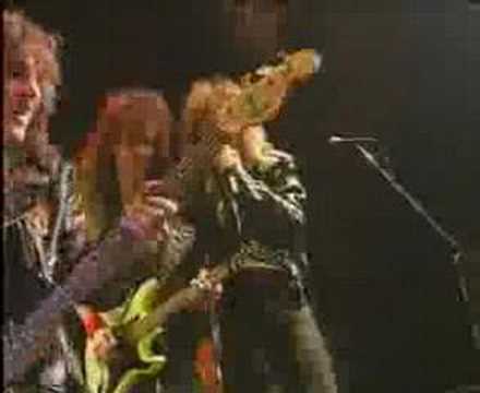 Ez a másik kedvenc számom az ossiantól youtube