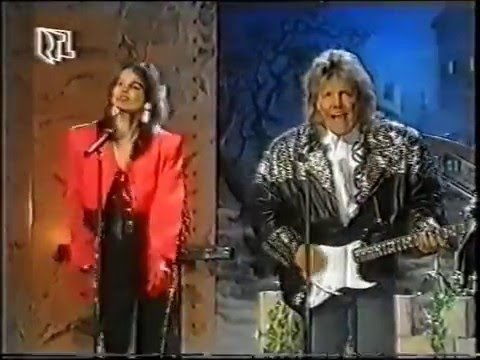 egész jó dal Dieter szépen lassan megtanult énekelni is  youtube