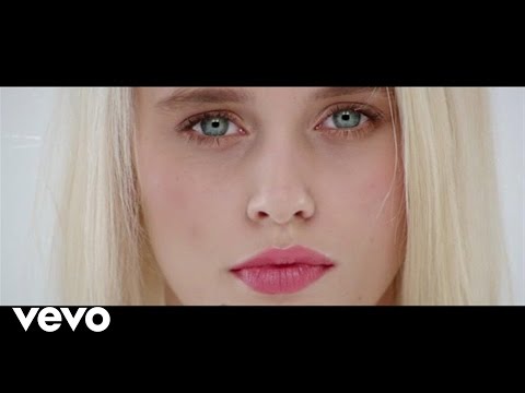 Bírom a klippjét 😀 youtube