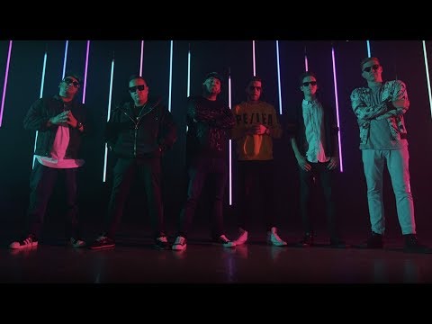 Fiatalabb korom egyik kedvenc zenéje. Zseniális feldolgozás. youtube